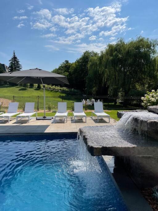 883 Suite 102 Bromont Vieux Village 2Cac , Foyer Esterno foto